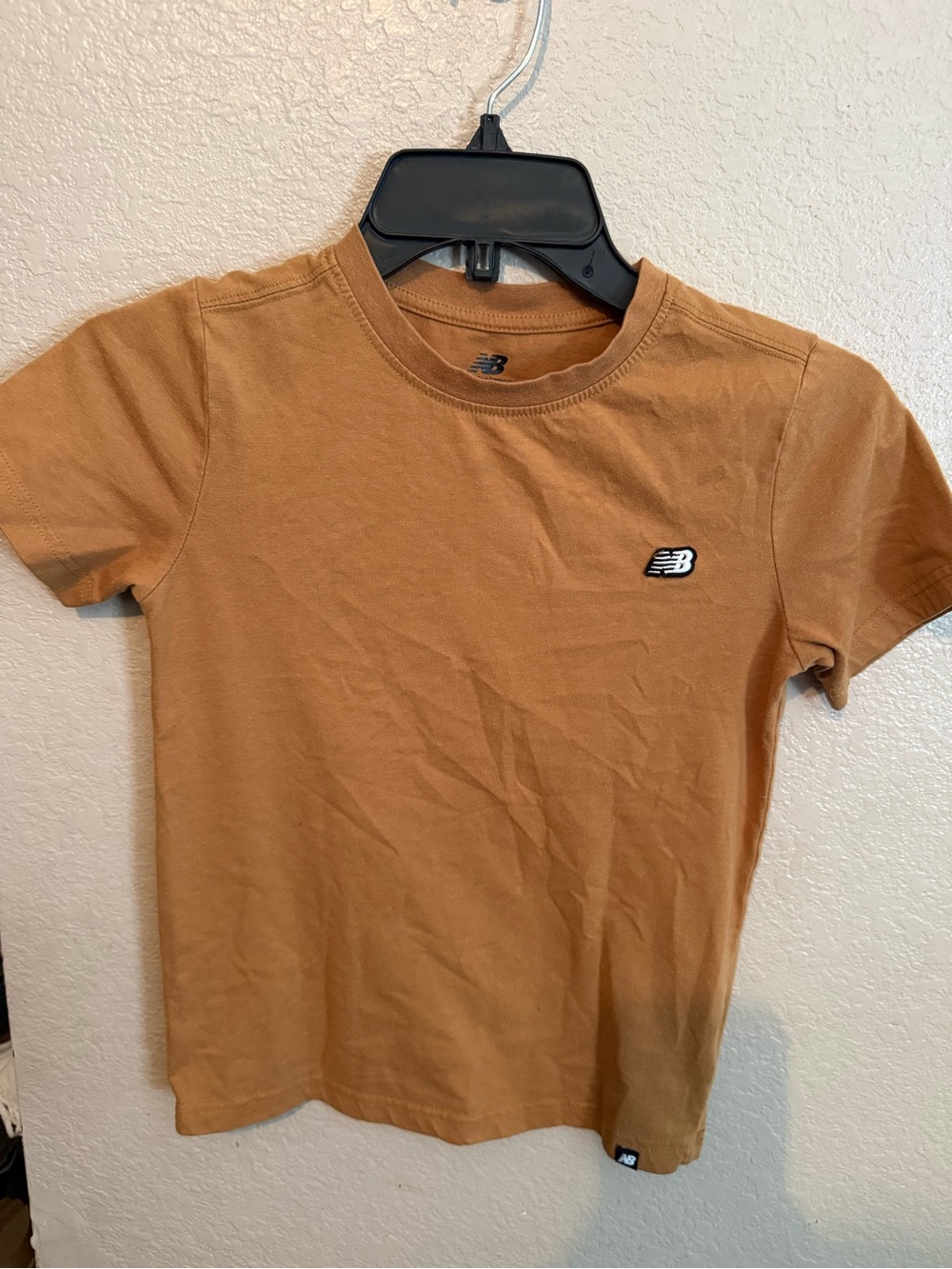 New Balance Men’s Brown Crew Neck Short Sleeve Tee